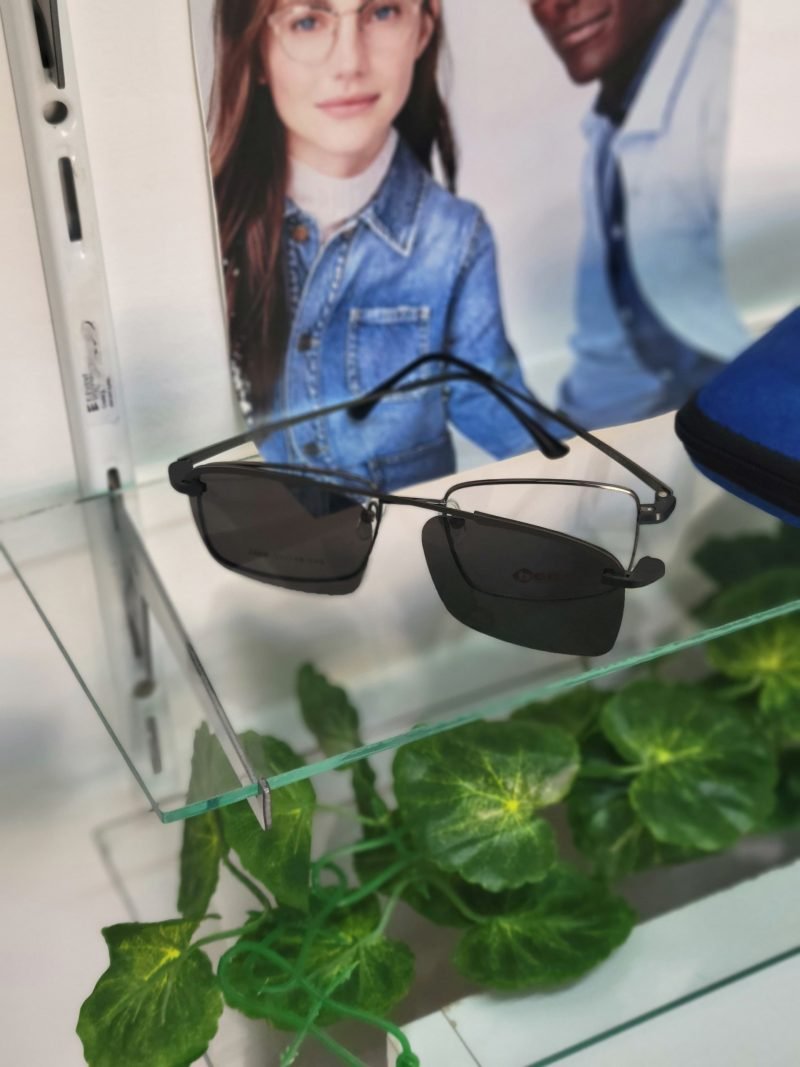Lunettes 47